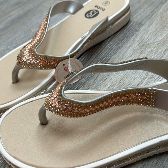 BABE NWT Women’s Size 8 - Picture 4 of 9